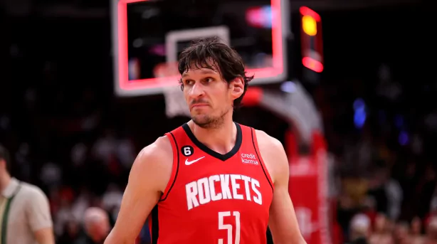 boban marjanovic remains unsigned for nba season